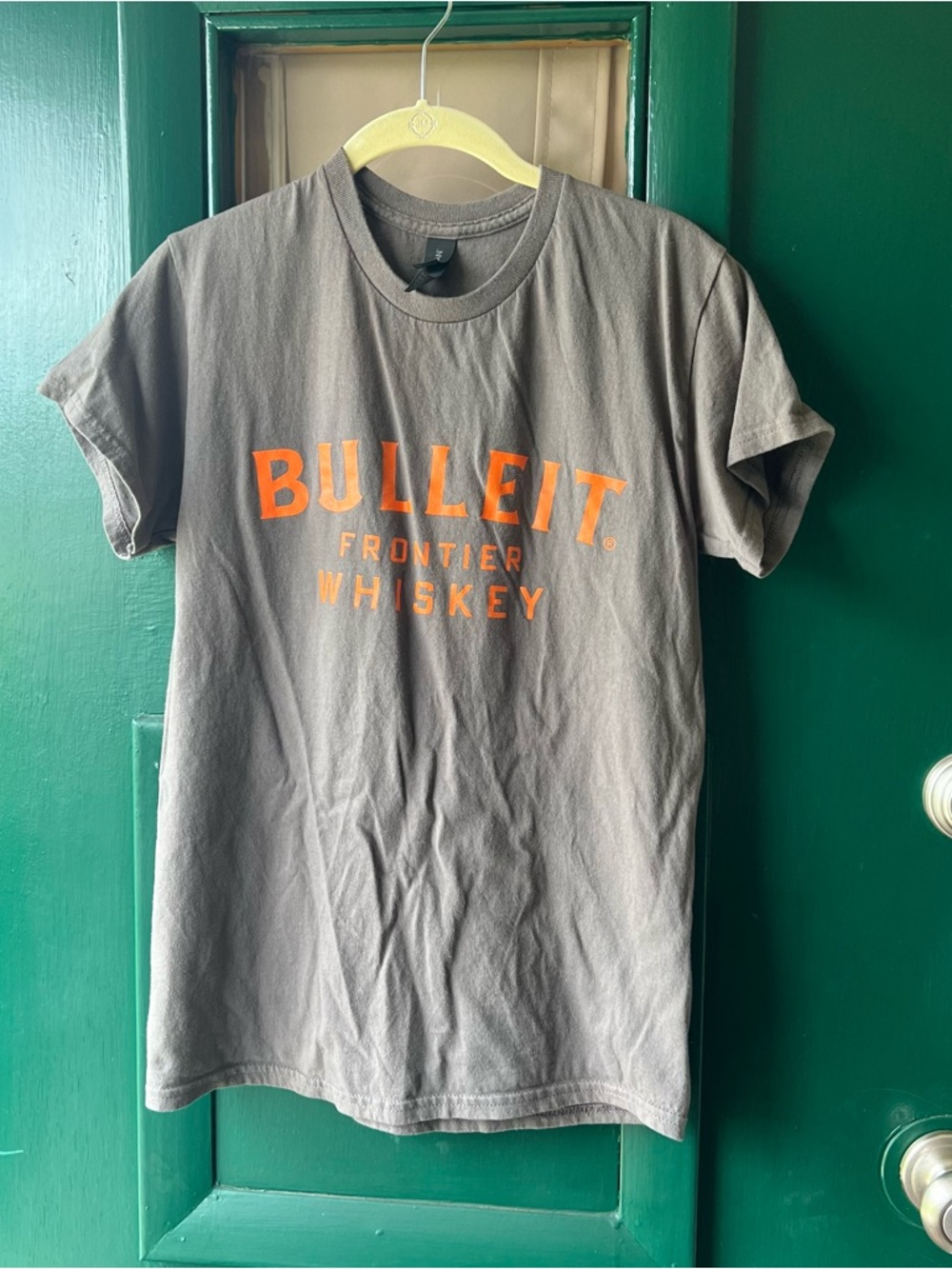 Bulleit Frontier Whiskey Men’s Gray Graphic T‑Shirt